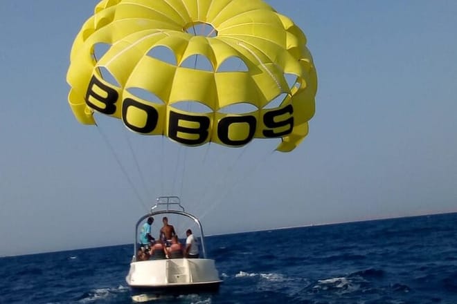 Parasailing Adventure Fly to Sky with Hotel Pickup - Hurghada