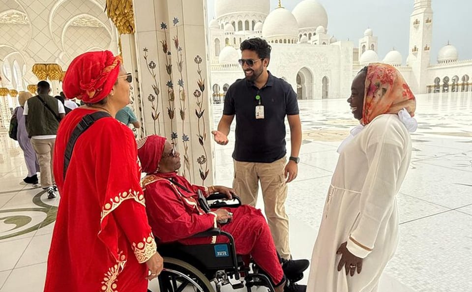 Private City Tour of Abu Dhabi with Pickup from Dubai