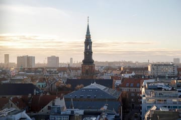Copenhagen City Highlights Tour: City Hall to Nyhavn