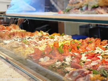 Florence Walking Food Tour with Fiorentina Steak and Wine