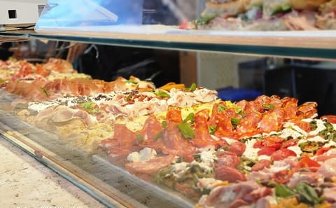 Florence Walking Food Tour with Fiorentina Steak and Wine Tasting