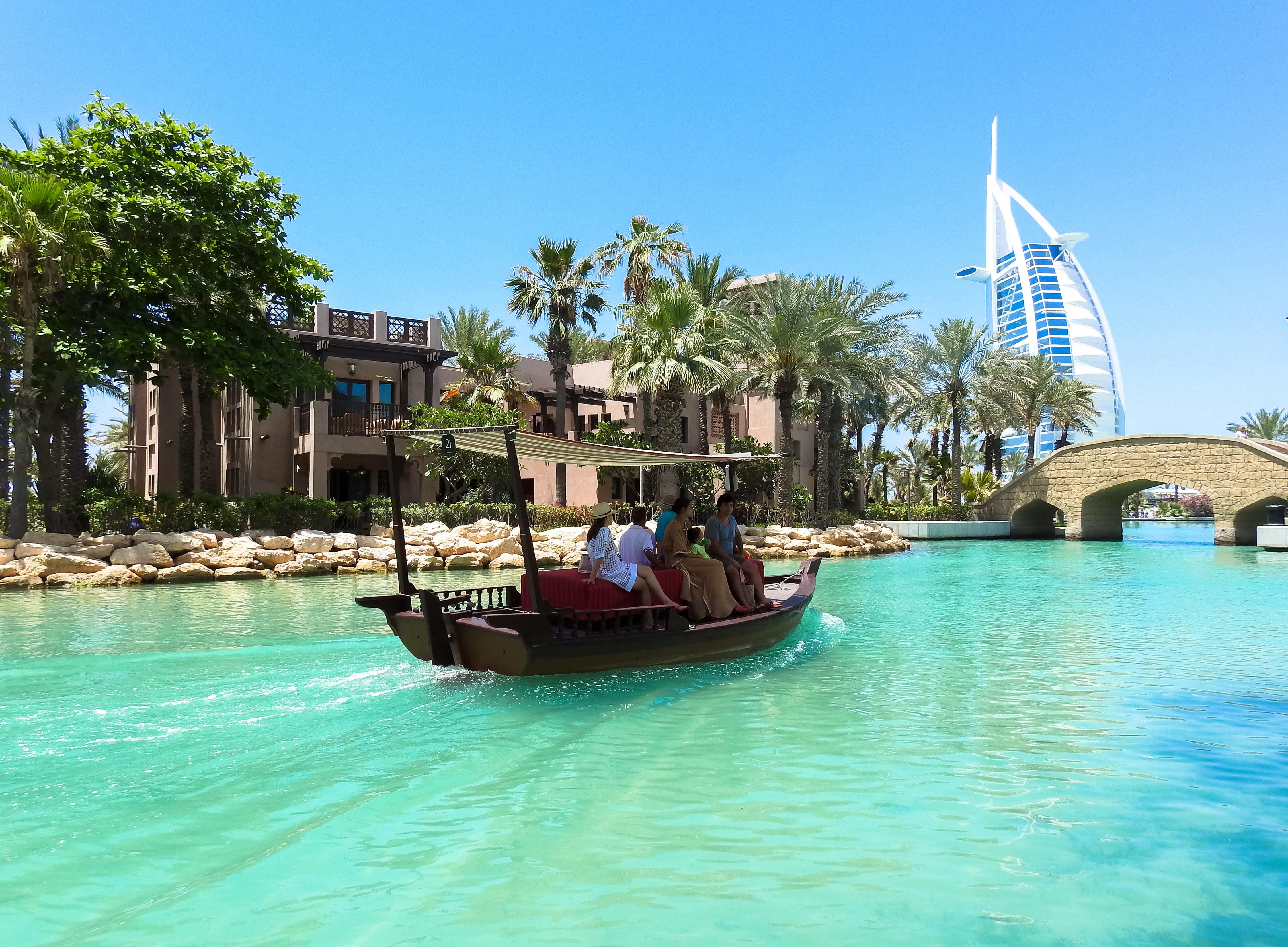 Modern Dubai City Tour with Daytur