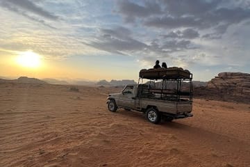 4-Day Adventure Tour of Petra, Wadi Rum, and Dead Sea