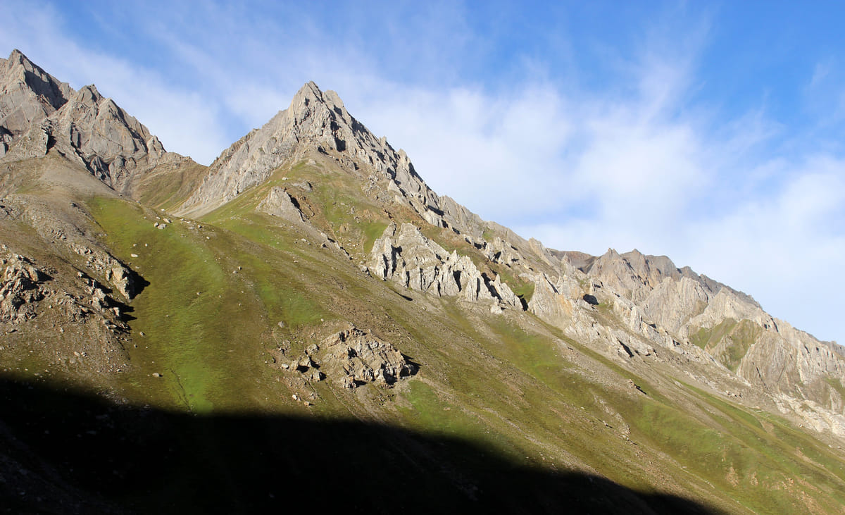 19 Days Mera Peak Climbing & Expedition – One Life-Changing Himalayan Adventure