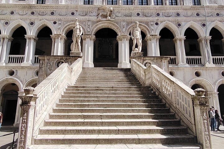Private-Venice-Guide-Doges-Palace-History-Tour