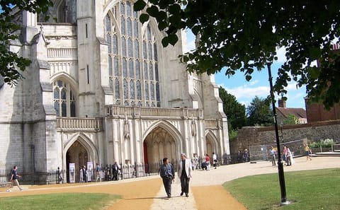Private Tour of Windsor Castle, Stonehenge & Winchester Cathedral