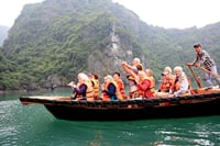 Ninh Binh Full-Day Tour: Hoa Lu, Trang An & Limousine from Hanoi 2