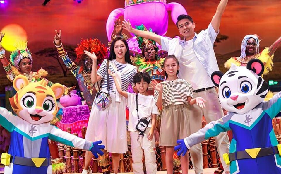 Family Day at Chimelong Spaceship Theme Park in Zhuhai