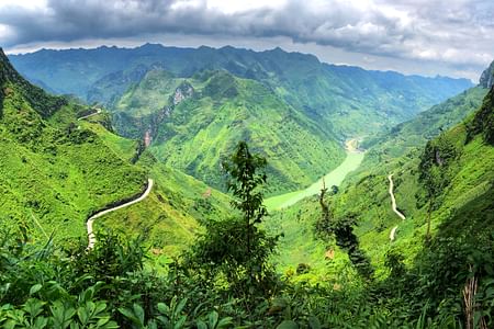 Incredible Ha Giang Loop Tour: Trekking, Culture & Stunning Scenery