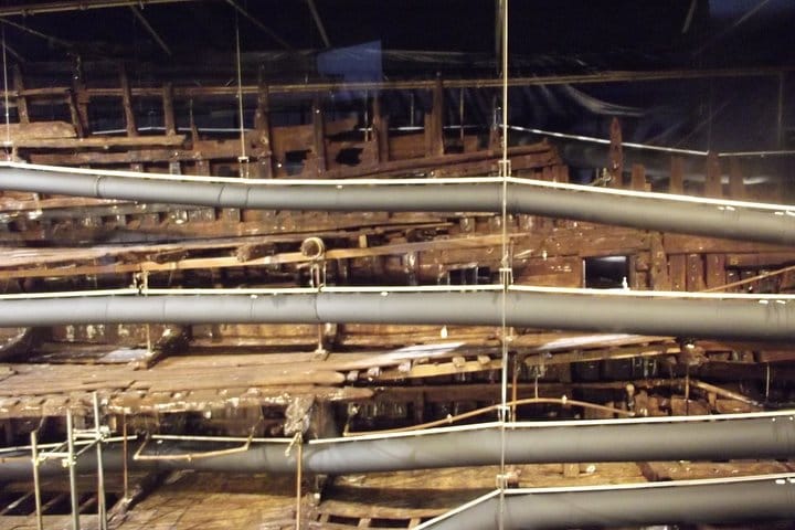 Full-Day Private Tour to the Historic Naval City Portsmouth 8