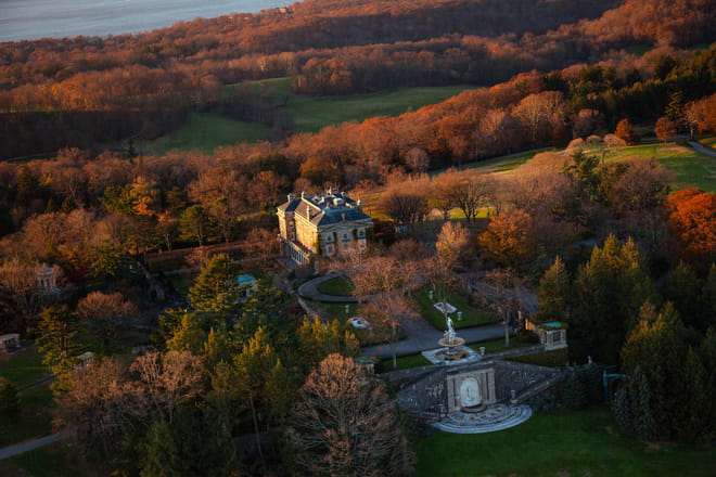 Private Hudson Valley Fall Foliage Helicopter Charter from Manhattan for up to 5 People photo 3