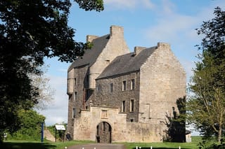 Lallybroch Castle Outlander tour