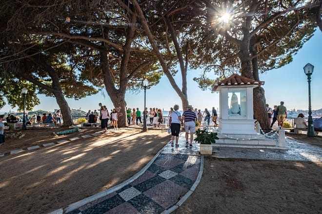 Lisbon Walking Tour with a Photographer - Morning Edition 3