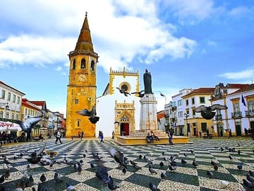 Private Walking Tour of Tomar's Medieval Town and Synagogue