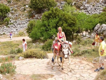 Private Day Tour to Zeus Cave and Kera Monastery from Chania