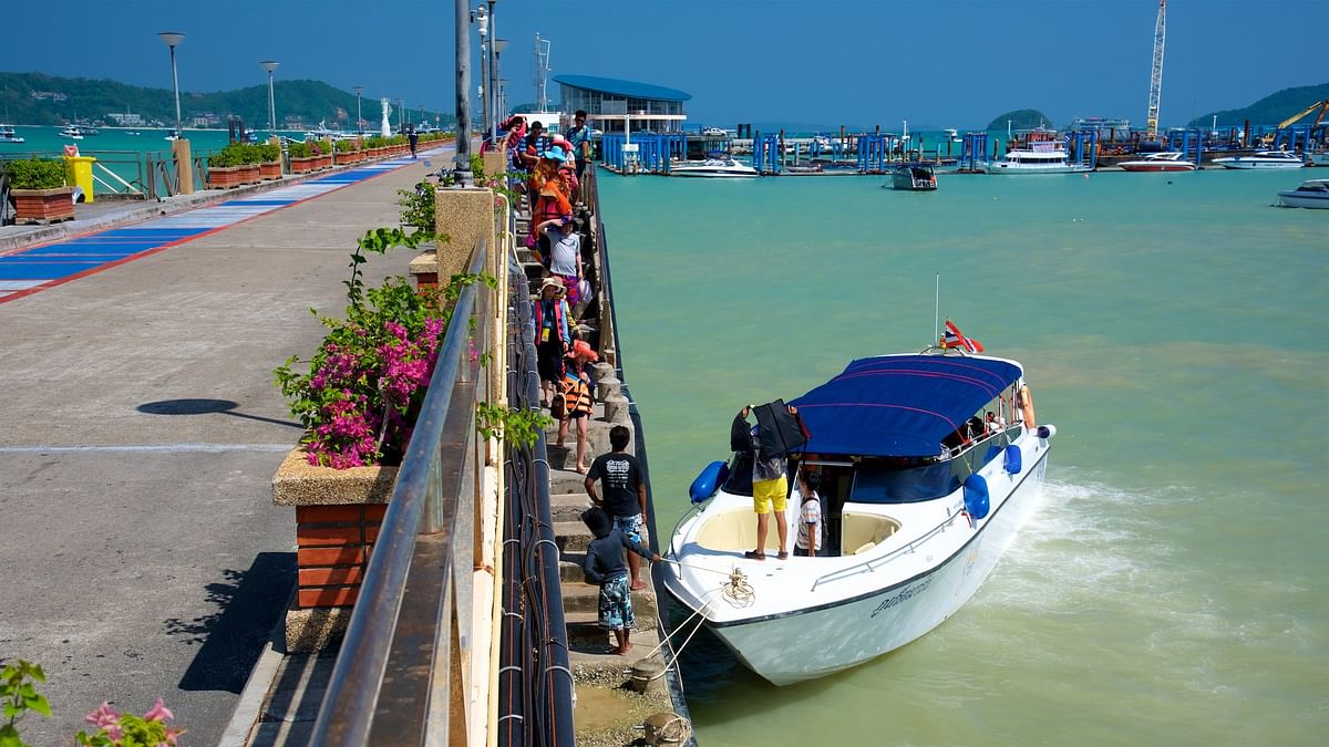 Phi Phi Island, Maya Bay & Khai Island: Speedboat Adventure from Phuket