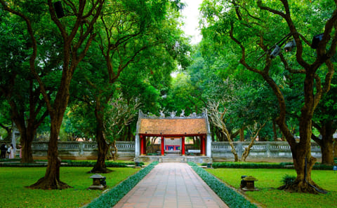 9-Day Cultural and Scenic Tour of Hanoi and Ha Long Bay