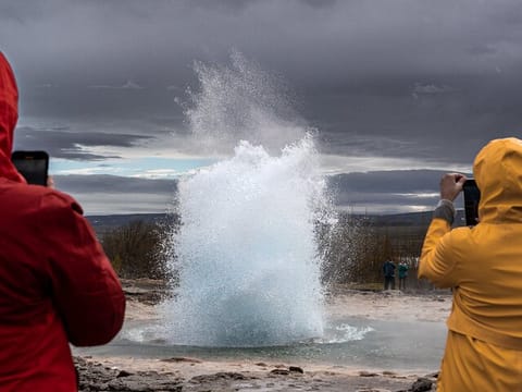 Unforgettable Full-Day Golden Circle Private Tour from Reykjavík, photo 2