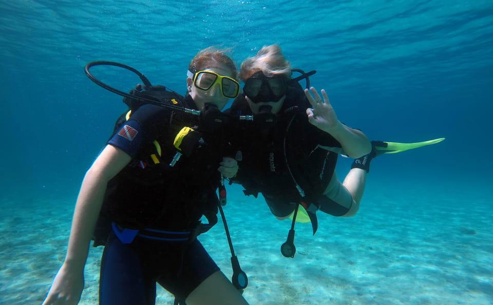 Private Beginner Scuba Diving Experience in Athens