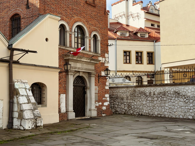 Jewish Quarter Kazimierz & Schindler's Factory & Ghetto Guided Tour in Krakow photo 2
