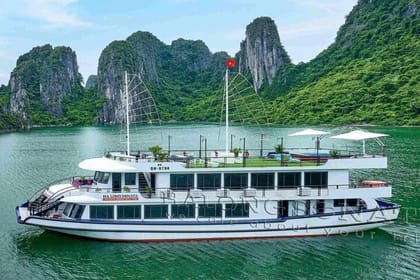 Halong Bay and Cave Full-Day Cruise,Lunch,Island,Beach from Hanoi