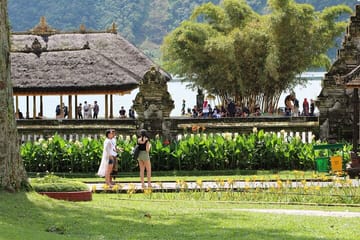 Private Tour of Ulun Danu Temple and Bali's Rice Terraces