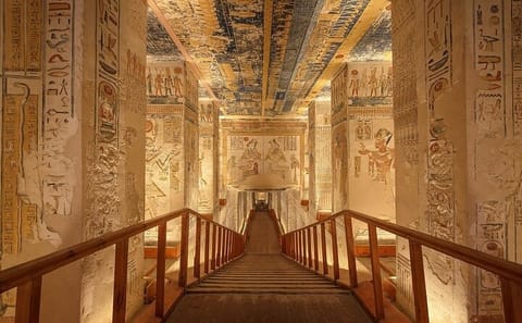 Luxor Day Trip from Hurghada: Valley of the Kings and Karnak