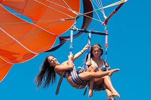 Luxury Parasailing Adventure with Transfer in Hurghada