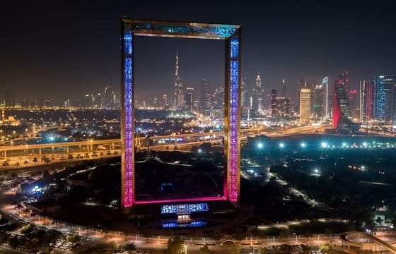 Dubai frame tour with private round trip transfers