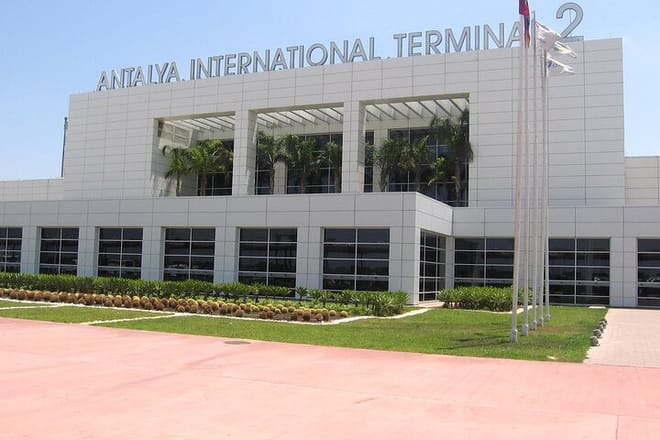 Private Transfer: Alanya Resorts to Antalya Airport  6