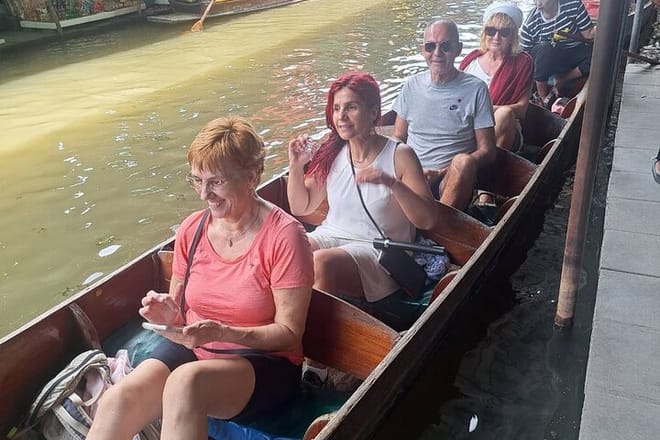 Floating Market