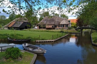 Private Day Tour to Enclosing Dike and Giethoorn from Amsterdam	