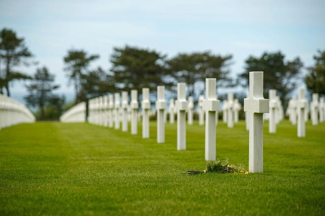 Private Normandy Tour from Paris: D-Day Beaches and Local charms