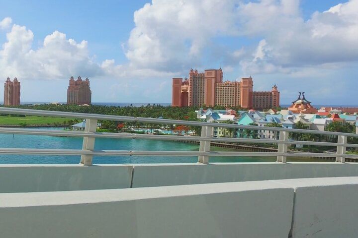 Round Trip Lynden Pindling International Airport PickUp & dropoff