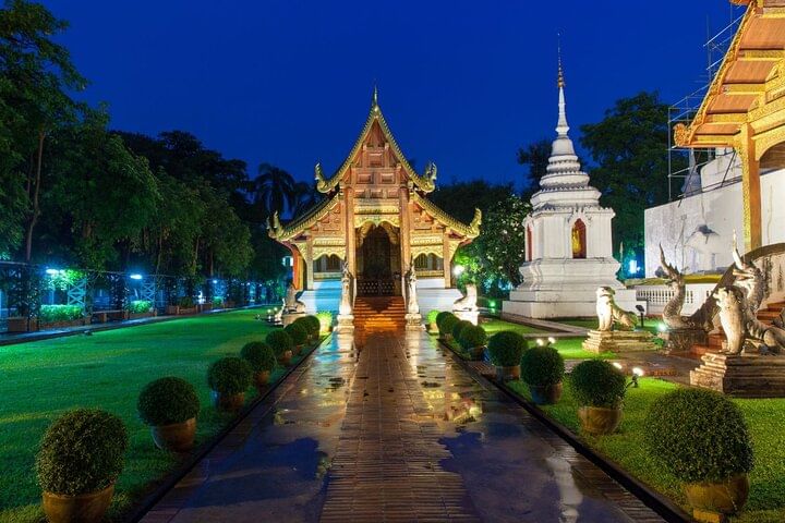 Chiang Mai Temples and Market Tuk Tuk Night Tour