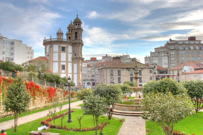 Private car transfer from Porto to Santiago de Compostela 7