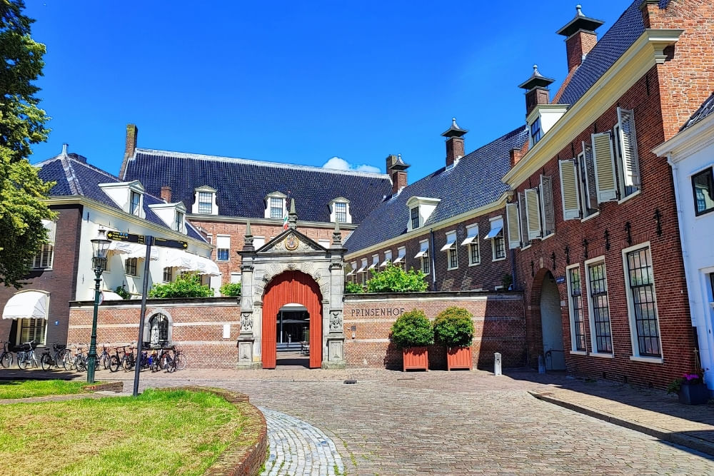 Historic view of Prinsentuin along the route of the Groningen escape game by Qugato.