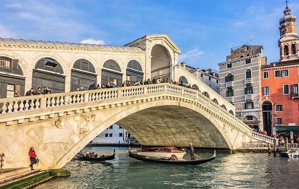 Venice Morning Walking Tour with Canal Cruise Experience