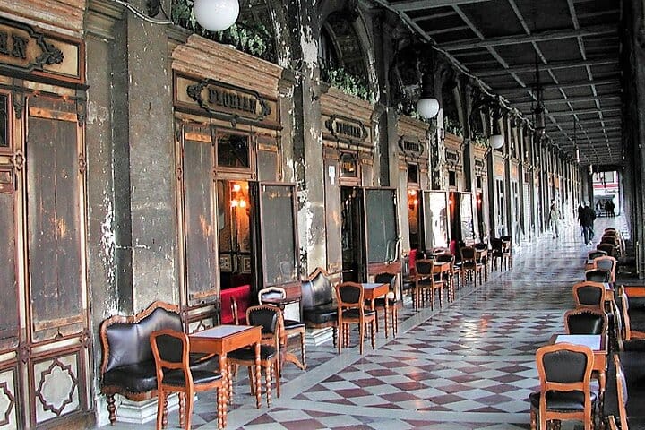 Sweet Venice: Traditional Cafès and Pastry Shops Walk 3