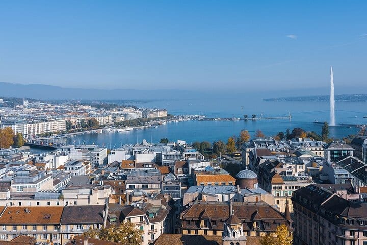 Geneva City Private Walking Tour with Local Guide