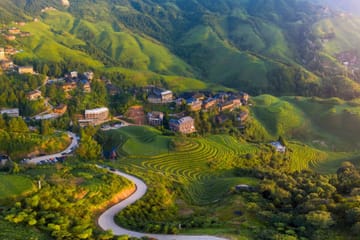 Yangshuo and Li River Sightseeing Tour in Guilin