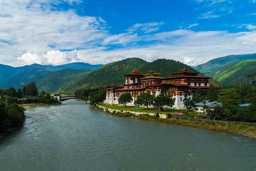 8-Day Cultural Tour and Bumdrak Trek in Bhutan