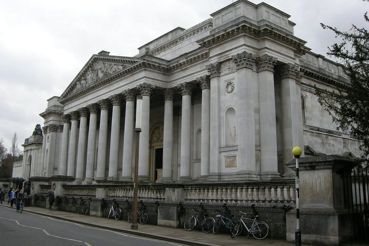 Full-Day Private Guided Tour of Cambridge 9