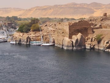 Felucca Boat Ride and Botanical Garden Tour in Aswan