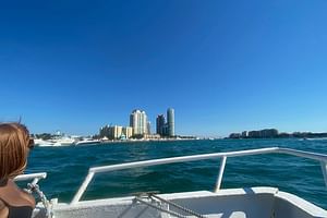 MIAMI: 90-Min South Beach Cruise Millionaire Homes Spanish & Hard Rock Cafe Meal
