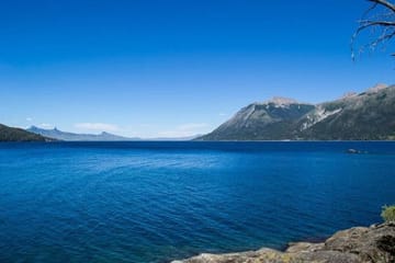 Lake Huechulafquen and Lanin Volcano Day Trip