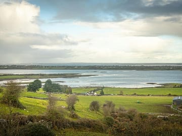 Full-Day Tour of Cliffs of Moher and Doolin from Dublin