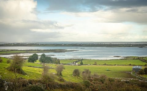 Full-Day Tour of Cliffs of Moher and Doolin from Dublin