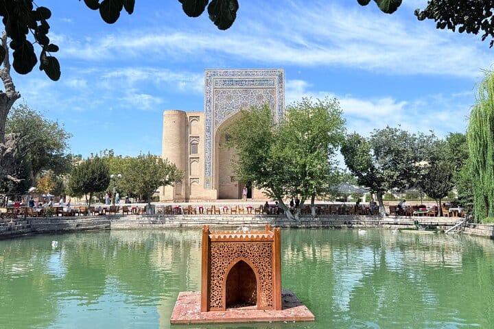 Bukhara: Private Guided Walking Tour with Hotel Pickup