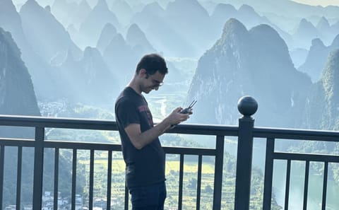 Sunrise Tour at Xianggong Hill in Yangshuo/Guilin